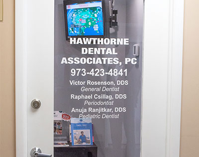 Hawthorne Dental Associates Doorway